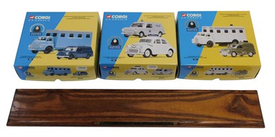 Lot 226 - Corgi Classics Classic Police,...