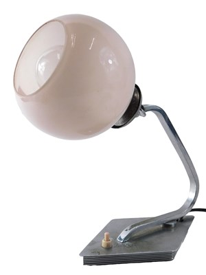 Lot 189 - An Art Deco chrome plated table lamp, with...