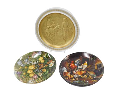 Lot 181 - A Hutschenreuther calendar plate for 1973, and...