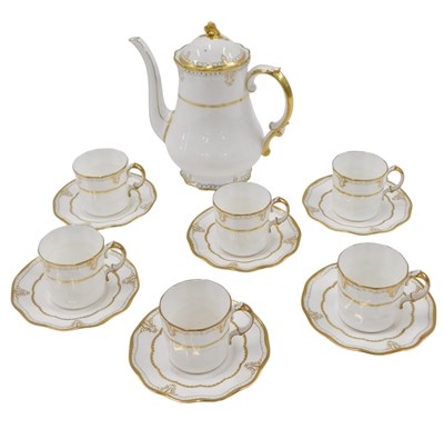 Lot 220 - A Royal Crown Derby Lombardy pattern part...