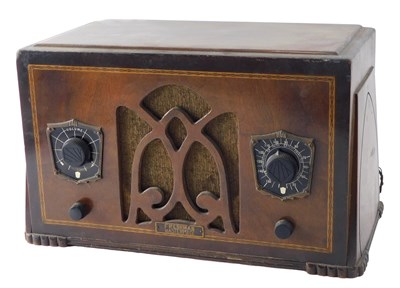 Lot 266 - A Freshman Masterpiece valve radio, in inlaid...