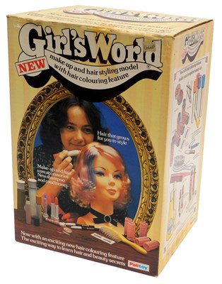 Lot 270 - A Palitoy Girlsworld makeup and hair styling...
