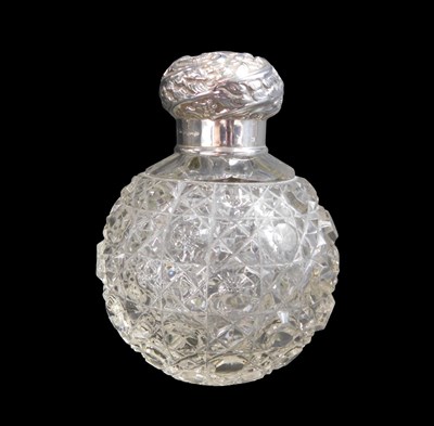 Lot 362 - A George V cut glass scent bottle, with silver...