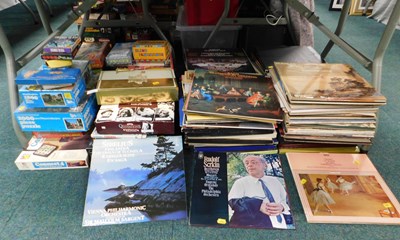 Lot 2055 - Various board games, puzzles, etc., to include...
