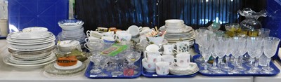 Lot 2066 - Various part teawares, to include Royal Vale,...