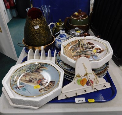 Lot 2083 - General household effects, to include...