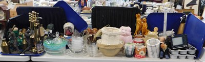 Lot 2086 - General household effects, to include a...
