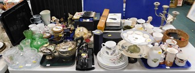 Lot 2112 - General household effects, to include various...