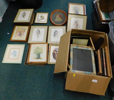 Lot 2119 - Various pictures, prints, empty photograph...