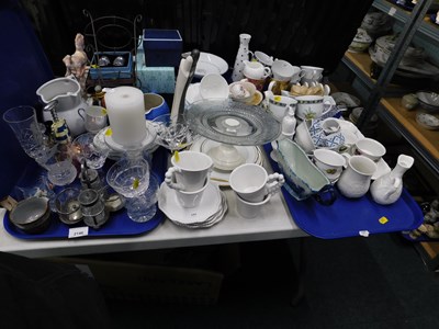 Lot 2146 - General household effects, to include drinking...