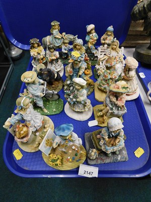 Lot 2147 - A group of Leonardo Collection figures, each...