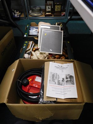 Lot 2153 - An Earlex steam cleaning kit, various picture...