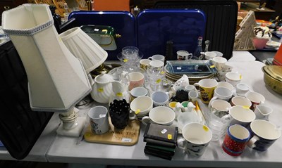Lot 2171 - General household effects, to include...