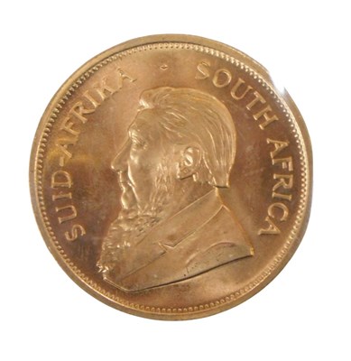 Lot 40 - A 1983 South African Krugerrand, being ONE...