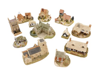Lot 665 - A quantity of Lilliput Lane cottages, to...
