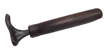 Lot 883 - A cobbler's last, with leg attachment.
