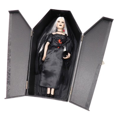 Lot 903 - A limited edition Vixens of The Underworld...