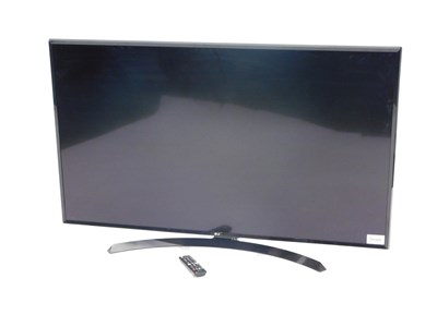 Lot 984 - A LG 4K HDR 55" LCD TV, with remote.