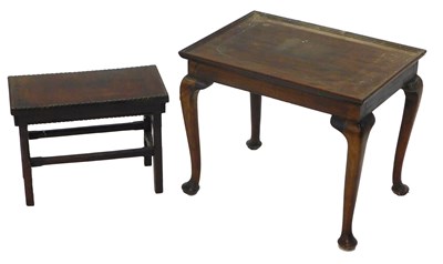 Lot 1026 - A mahogany tray top table, on cabriole legs,...