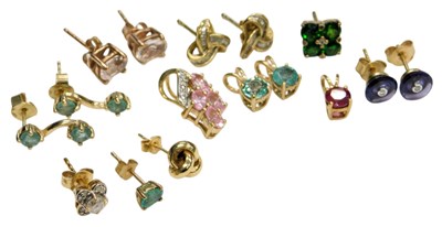 Lot 763 - Assorted 9ct gold and gem set pendants and...