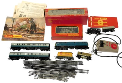 Lot 298 - Hornby OO gauge locomotives, rolling stock and...