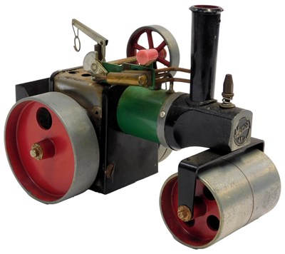 Lot 306 - A Mamod SR1A steam roller.
