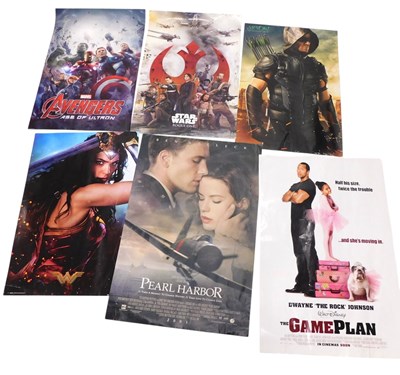 Lot 948 - A quantity of film posters, to include Star...