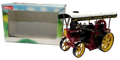 Lot 402 - A Wilesco D409 steam roller traction...