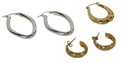 Lot 207 - Two pairs of hoop earrings, comprising a pair...
