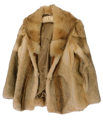 Lot 2186a - A ladies fur jacket, size 16.
