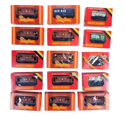 Lot 475 - Hornby Railways OO gauge rolling...