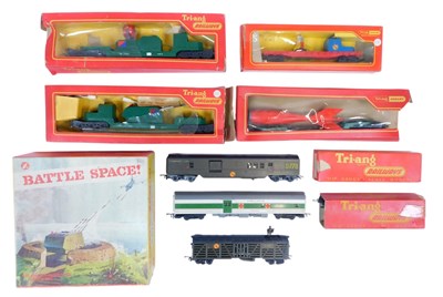 Lot 479 - Tri-ang Railways Battle Space rolling...