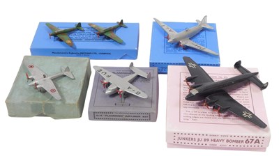 Lot 516 - Dinky Toys diecast aircraft, including A2223...