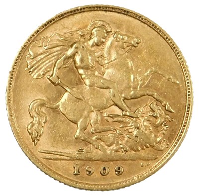 Lot 105 - An Edward VII gold half sovereign 1909, 4.0g.