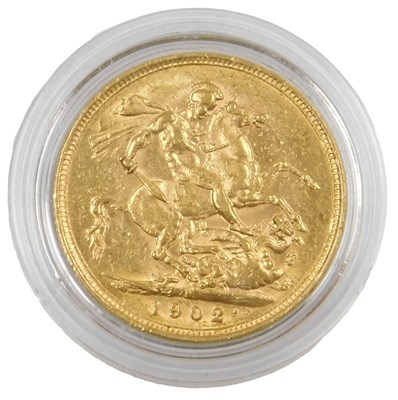 Lot 107 - An Edward VII gold sovereign 1902, 8.0g.