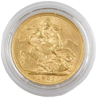 Lot 108 - An Edward VII gold sovereign 1907, 8.0g.