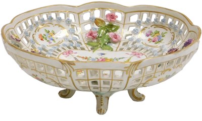 Lot 28 - A 20thC Dresden porcelain sweetmeat basket,...