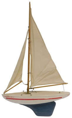 Lot 569 - A pond yacht Michelle.
