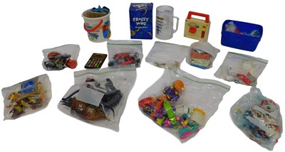 Lot 646 - Various toys and collectables, including...