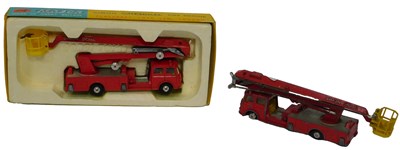 Lot 651 - A Corgi Toys 1127 Simon Snorkel fire...