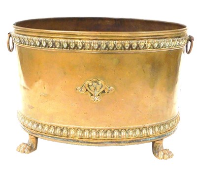 Lot 175 - An early 20thC brass log bucket, of oval form,...