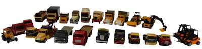 Lot 343 - A group of diecast vehicles, including...