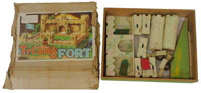 Lot 691 - A Boxed Line Brothers Triang Fort.