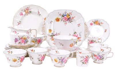 Lot 432 - A Royal Crown Derby Derby Posies porcelain...