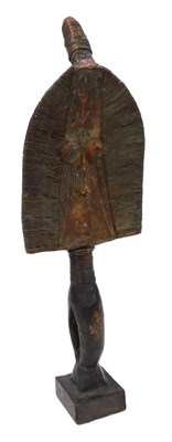 Lot 446 - A Gabon Mahongwe reliquary figure, in carved...