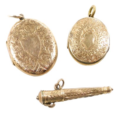 Lot 218 - A Victorian double photo locket of oval form,...