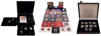 Lot 523 - Assorted silver and other coinage, including a...