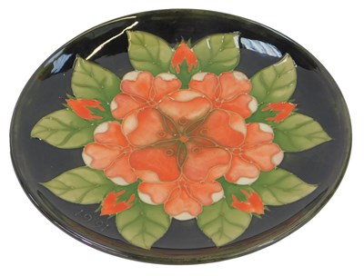 Lot 142 - A Moorcroft pottery Tudor Rose pattern...