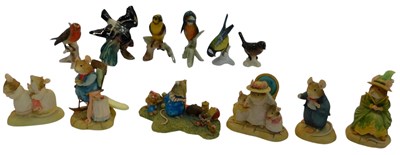Lot 397 - Four Border Fine Arts Brambly Hedge...