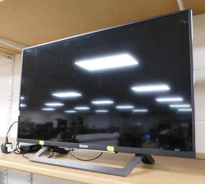 Lot 2081 - A Sony 31" television, with lead, lacking remote.